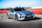 Lexus LC500h 2017 года (UK)